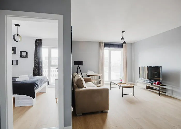 Fiqus Marcelin Deluxe By Bookinghost Poznań