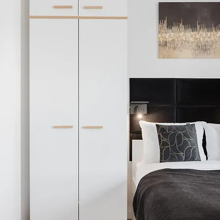 Fiqus Marcelin Deluxe By Bookinghost Apartament