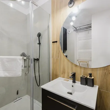 Fiqus Marcelin Deluxe By Bookinghost *