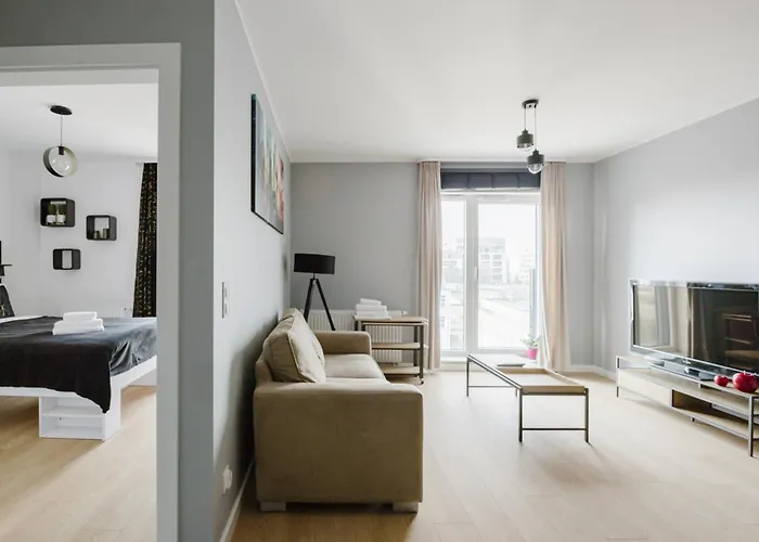 Fiqus Marcelin Deluxe By Bookinghost Daire *